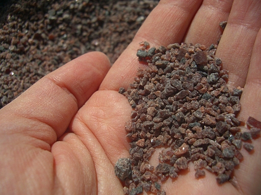 ヒマラヤ岩塩ブラック約2-5mm